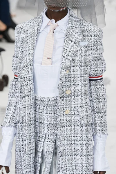 Look 77